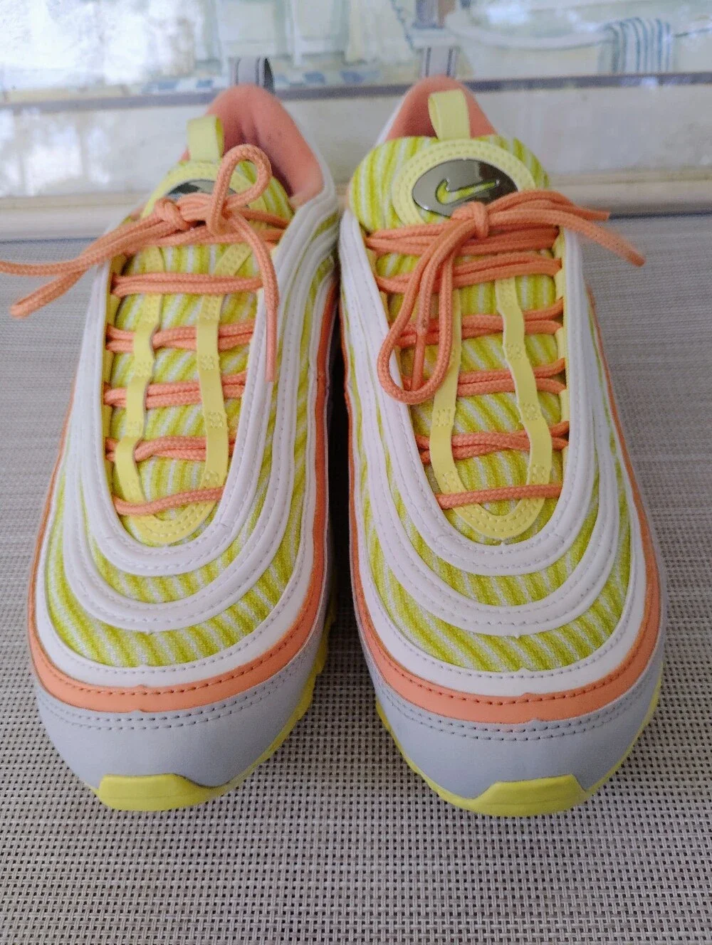 Nike 
